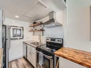 Photo #5: 9080639 Listing 