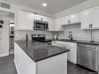 Photo #2: 9080845 Listing 