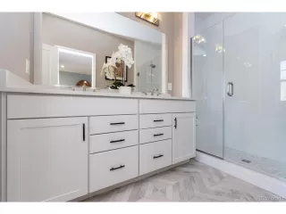 Photo #4: 9082530 Listing