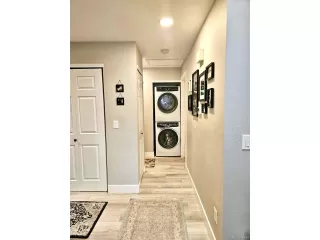 Photo #4: 9082720 Listing