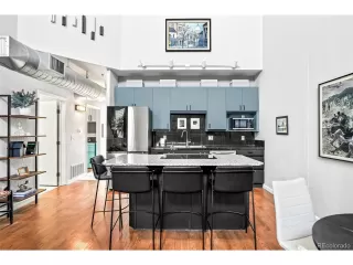 Photo #5: 9083218 Listing 