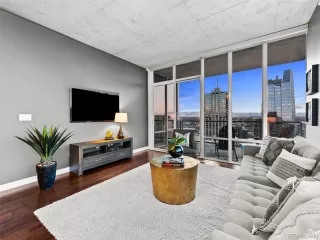 Photo #3: 9083371 Listing 