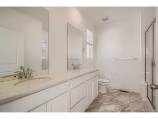 Photo #6: 9085563 Listing