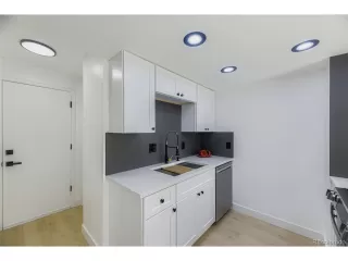 Photo #3: 9087315 Listing