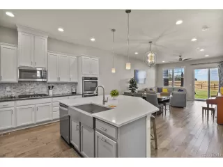 Photo #4: 9087514 Listing