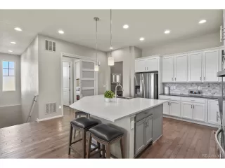 Photo #5: 9087514 Listing