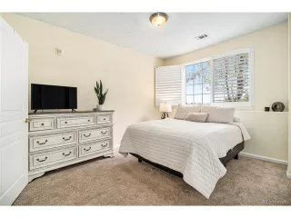 Photo #4: 9088305 Listing