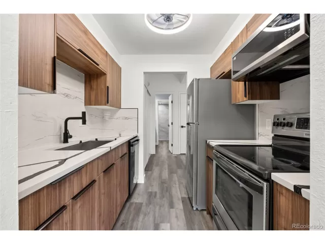 MLS: 9091454 Condo For Sale