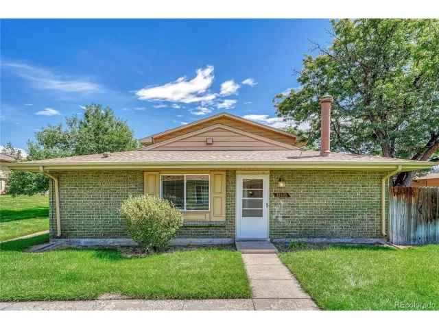 MLS: 9091460 Condo For Sale