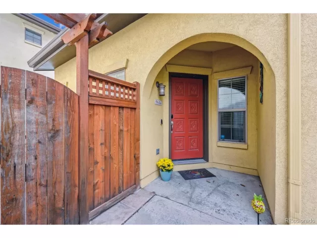 MLS: 9093116 Condo For Sale