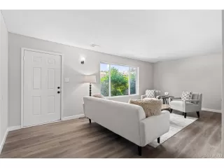 Photo #4: 9094352 Listing