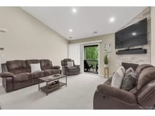 Photo #6: 9096183 Listing 