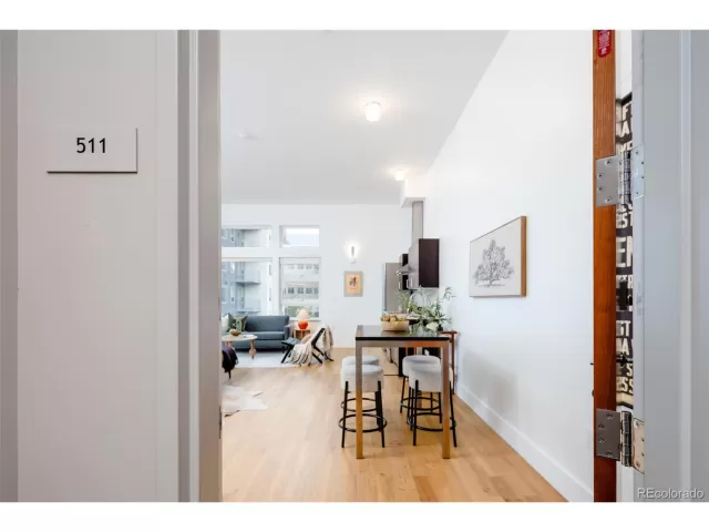 MLS: 9098946 Condo For Sale