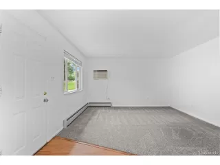 Photo #4: 9101009 Listing