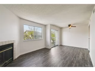 Photo #4: 9102012 Listing 