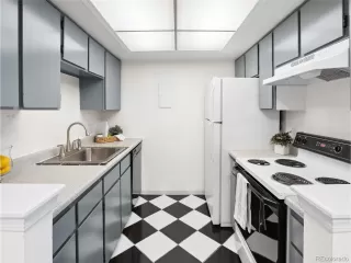 Photo #4: 9102224 Listing