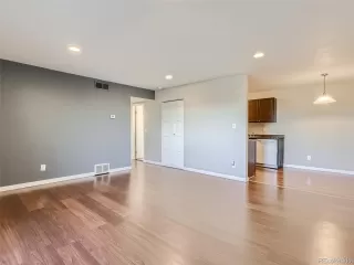 Photo #5: 9102507 Listing 