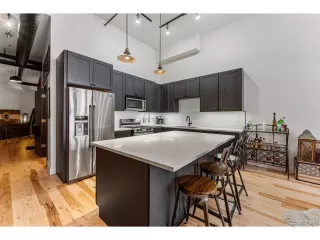 Photo #5: 9103492 Listing