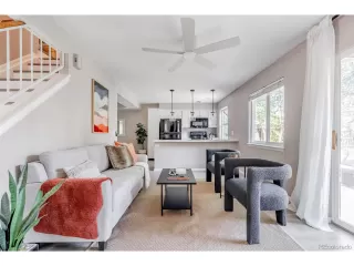 Photo #3: 9105012 Listing