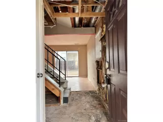 Photo #4: 9105438 Listing