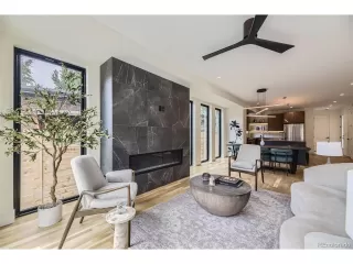 Photo #4: 9113849 Listing