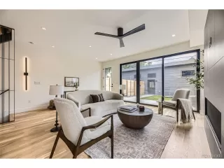 Photo #5: 9113849 Listing