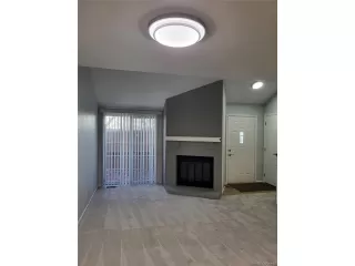 Photo #4: 9114244 Listing