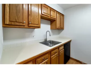 Photo #6: 9114298 Listing 