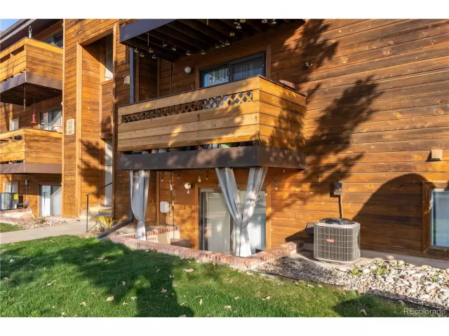 MLS: 9114352 Condo For Sale