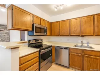 Photo #6: 9114352 Listing