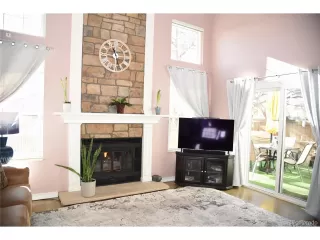 Photo #6: 9114929 Listing