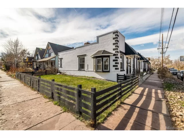 MLS: 9115536 Condo For Sale