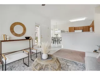 Photo #4: 9116246 Listing