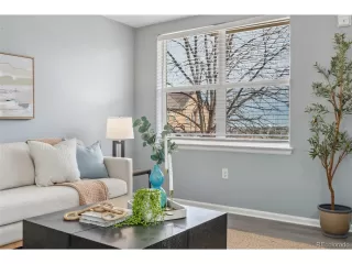 Photo #3: 9117097 Listing