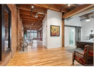 Photo #2: 9117228 Listing