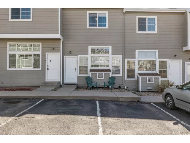 MLS: 9117867 Condo For Sale