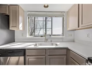 Photo #5: 9117867 Listing 