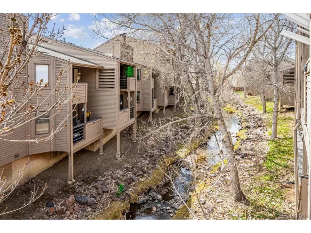 MLS: 9118464 Condo For Sale