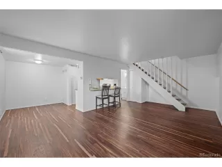 Photo #5: 9121869 Listing 