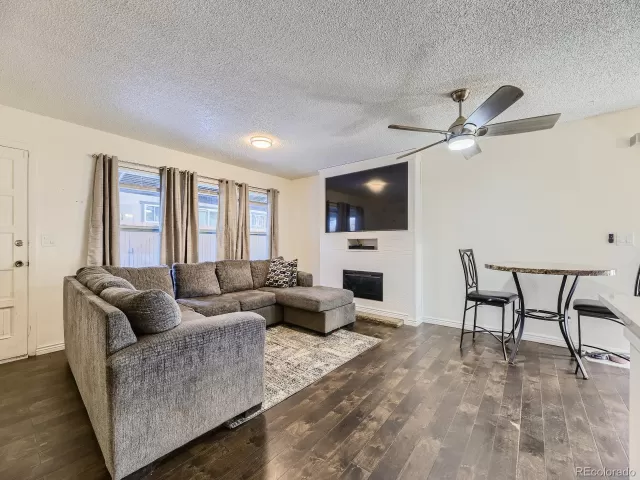 MLS: 9122513 Condo For Sale