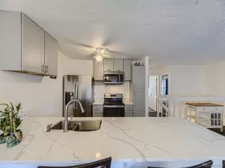 Photo #3: 9122513 Listing 