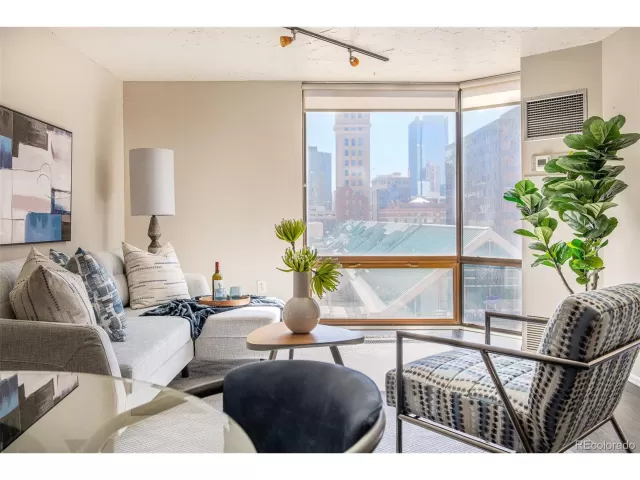 MLS: 9123115 Condo For Sale