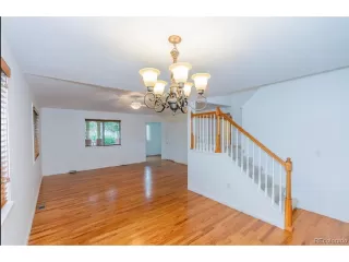 Photo #5: 9123665 Listing 