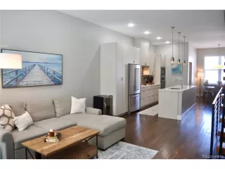 Photo #4: 9124382 Listing 