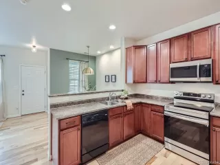 Photo #4: 9126808 Listing