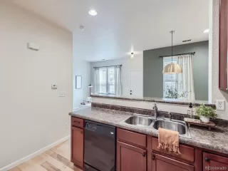 Photo #5: 9126808 Listing