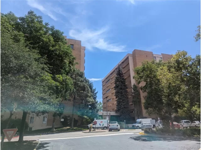 MLS: 9127392 Condo For Sale