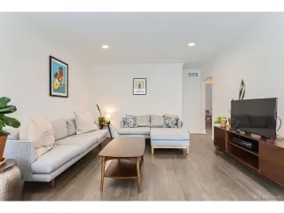 Photo #3: 9127833 Listing