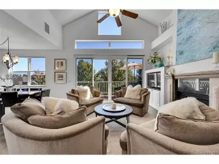 Photo #5: 9128026 Listing 