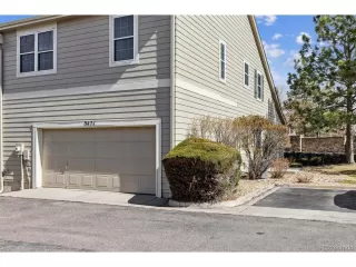 Photo #5: 9128698 Listing